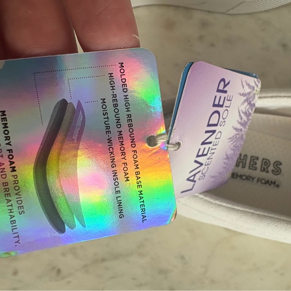 NWT Skechers White Slip-On Shoes - Picture 7 of 10